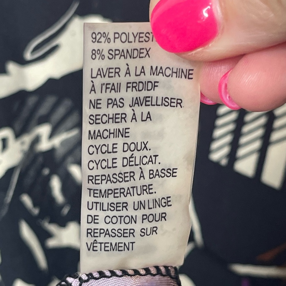 Nygard Black White Purple Glamour Music Abstract Print V-Neck T-Shirt Size LP - Picture 5 of 6